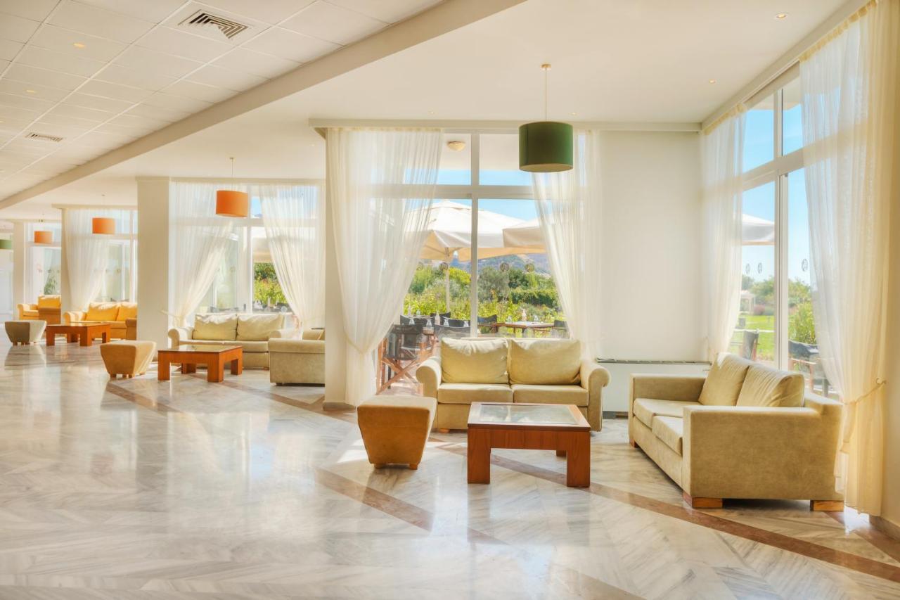 Aeolian Village Beach Resort Скала Ересу Екстериор снимка