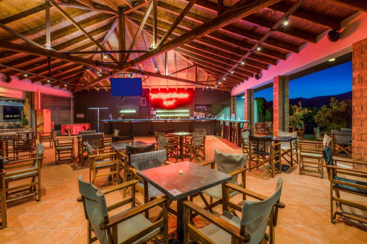 Aeolian Village Beach Resort Скала Ересу Екстериор снимка