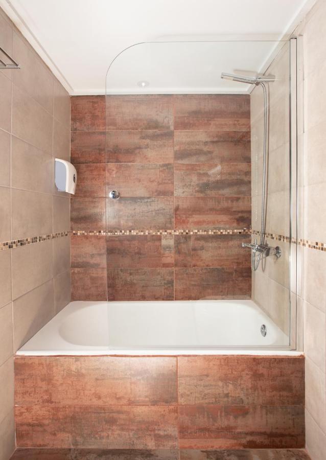 Aeolian Village Beach Resort Скала Ересу Екстериор снимка