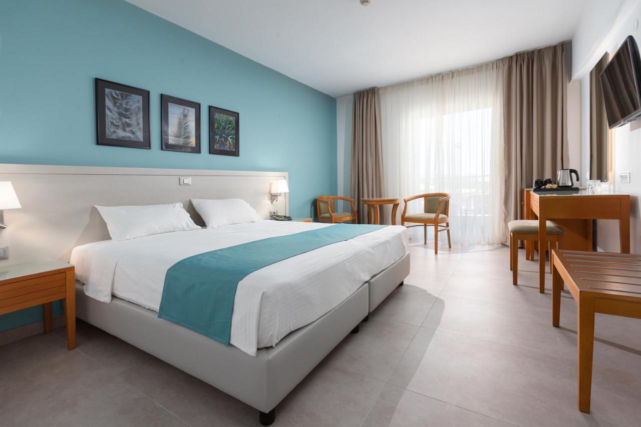Aeolian Village Beach Resort Скала Ересу Екстериор снимка